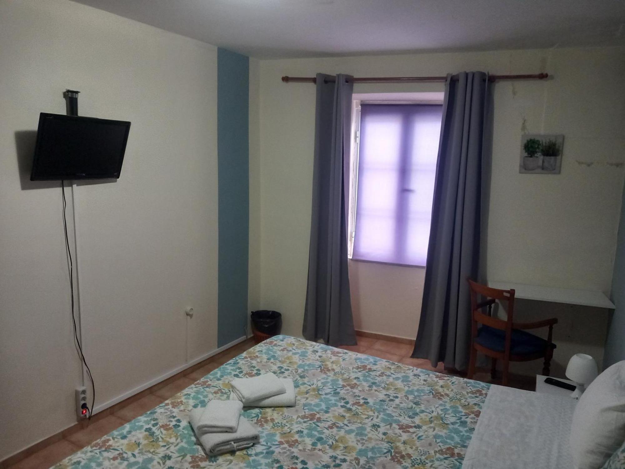 Sao Jose Guesthouse Ponta Delgada  Bagian luar foto