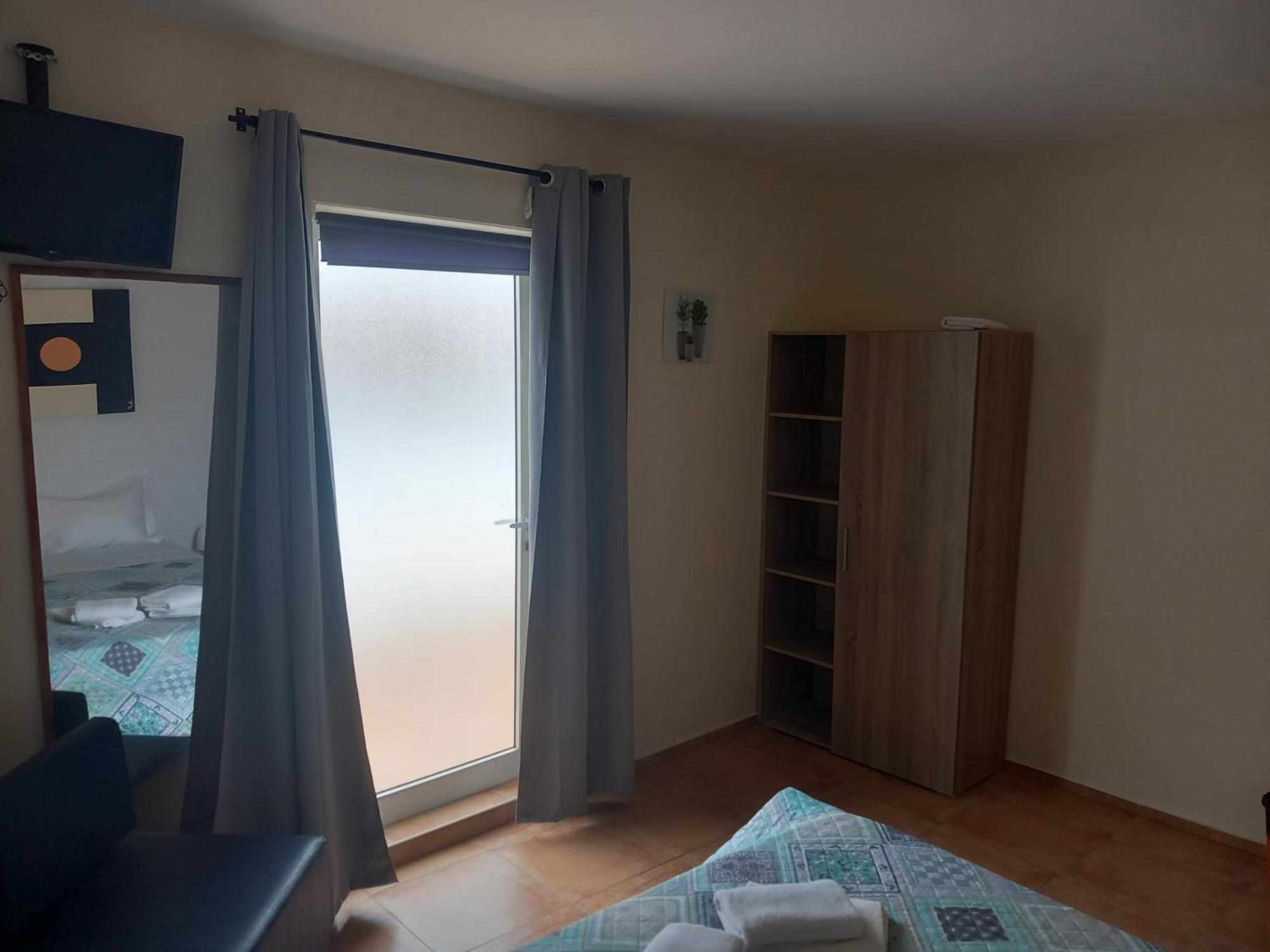 Sao Jose Guesthouse Ponta Delgada  Bagian luar foto